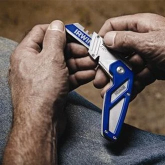 IRWIN® - FK100™ BladeLock™ Folding Utility Knife Kit (2 Pieces) 8 IRWIN® - FK100™ BladeLock™ Folding Utility Knife Kit (2 Pieces) - Image 6